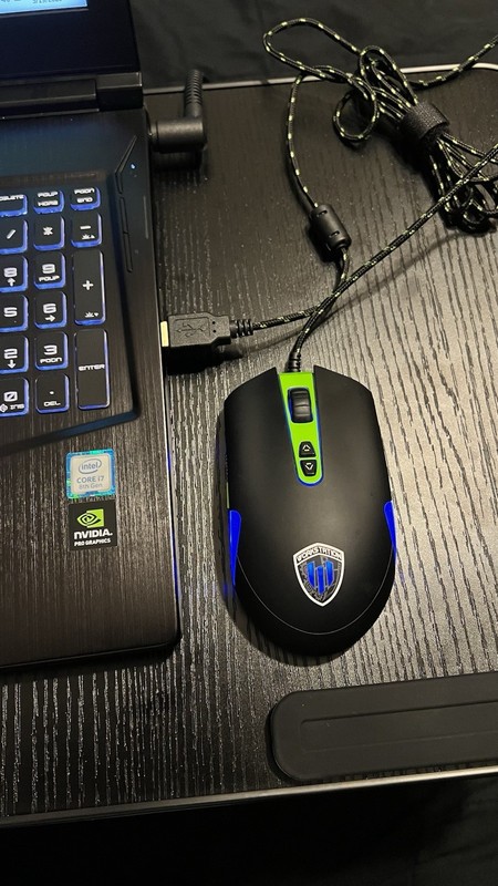 MSI WE63 8SJ-233 gallery