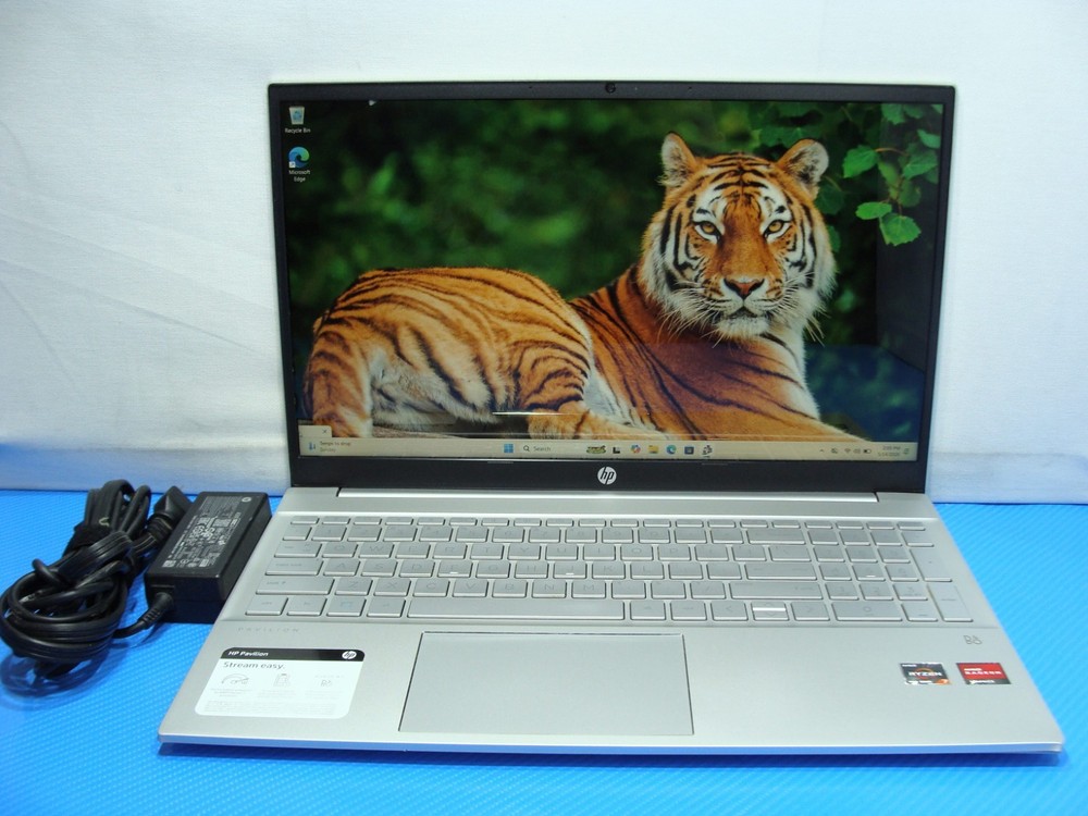 HP Pavilion 15-eh0015cl 15.6"FHD TOUCH AMD Ryzen 7 4700U 2GHz 32GB 1TB SSD +PA