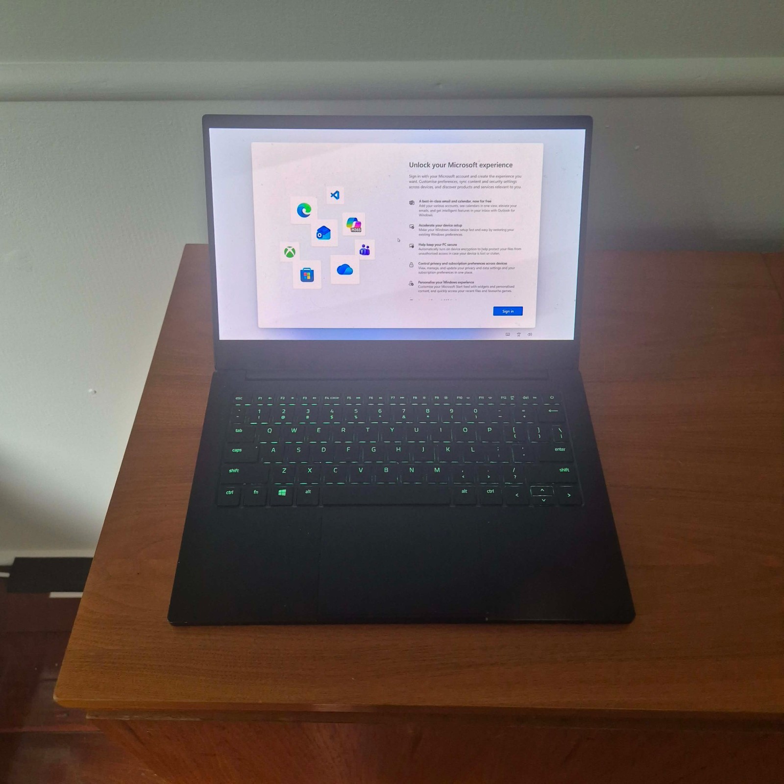 Razer Blade Stealth 13: "13.3", i7-1165G7, 16GB RAM, 120HZ, NVIDIA GTX 1650 Ti gallery