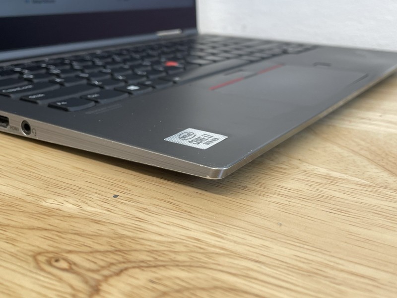 Lenovo ThinkPad X1 Yoga Gen 5 Touch - Core i7-10510U - 16GB RAM 512GB SSD Win11 gallery