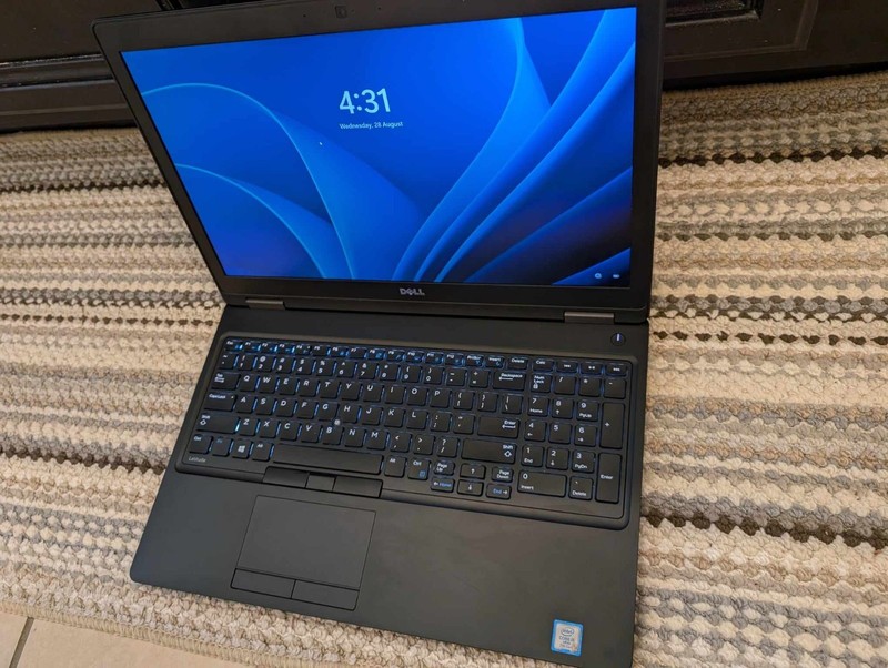 Dell Latitude 5580 15.6'' (16GB RAM, 120GB SSD, i5-7300) Laptop, OFFICE 2016 gallery