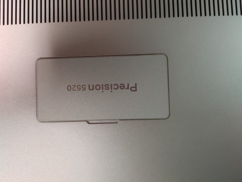 Dell Precision 5520 Xeon E3-1505M v6@3.00GHz, 32GB RAM , 512GB SSD WIN 10 gallery