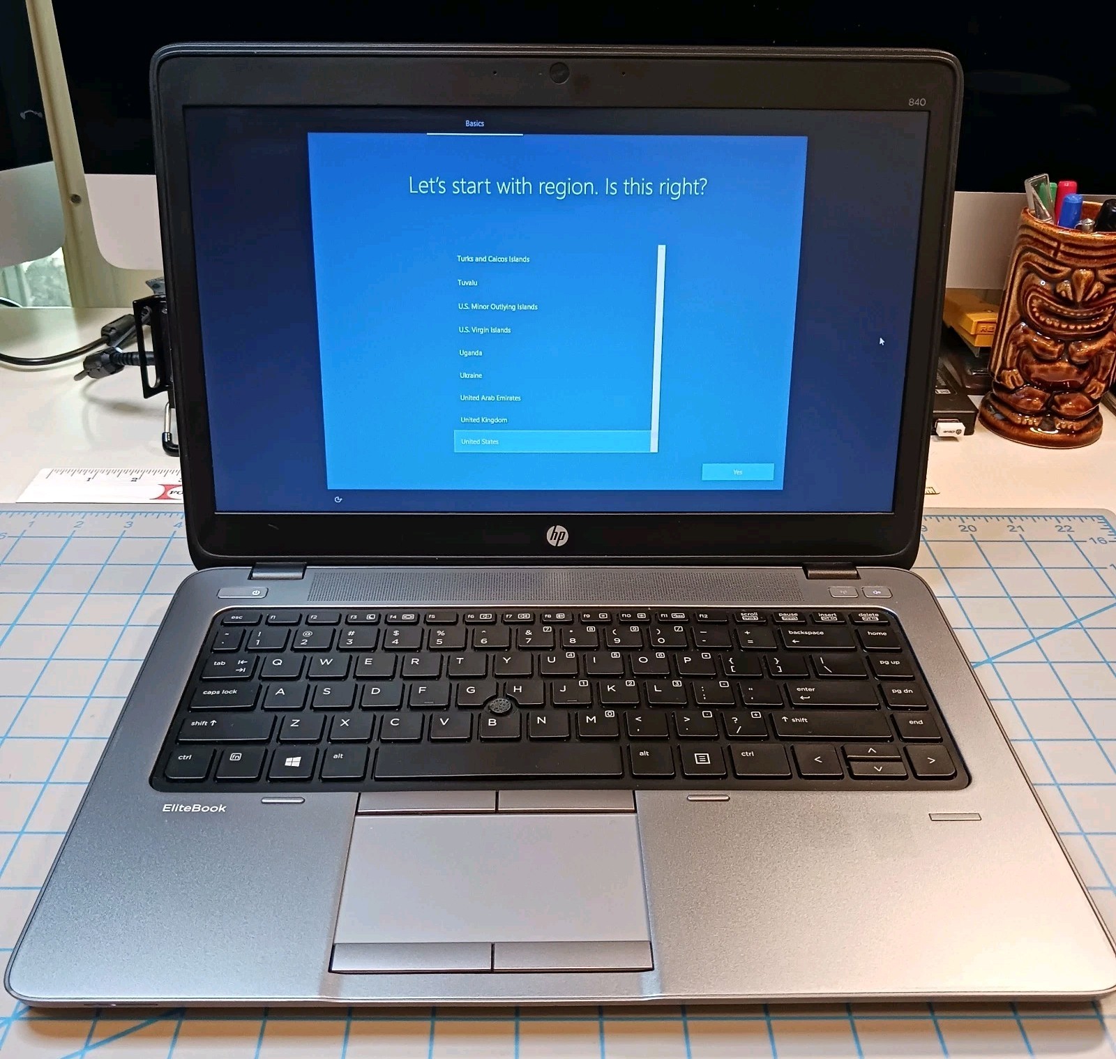 HP EliteBook 840 g2 Intel Core i5-4200U @ 1.60GHz 8g RAM 520g HDD Windows 10 gallery