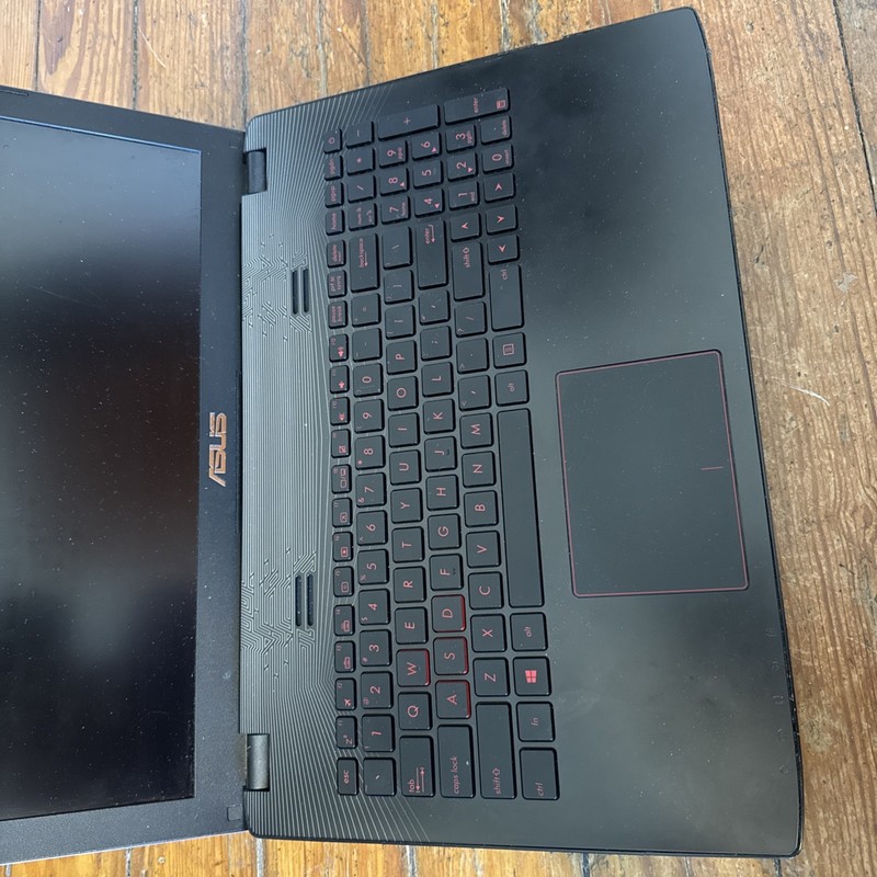 ASUS ROG GL552VW-DH74 15” Gaming Laptop, GeForce GTX 960M 4GB, 16GB DDR4, 1TB HD gallery