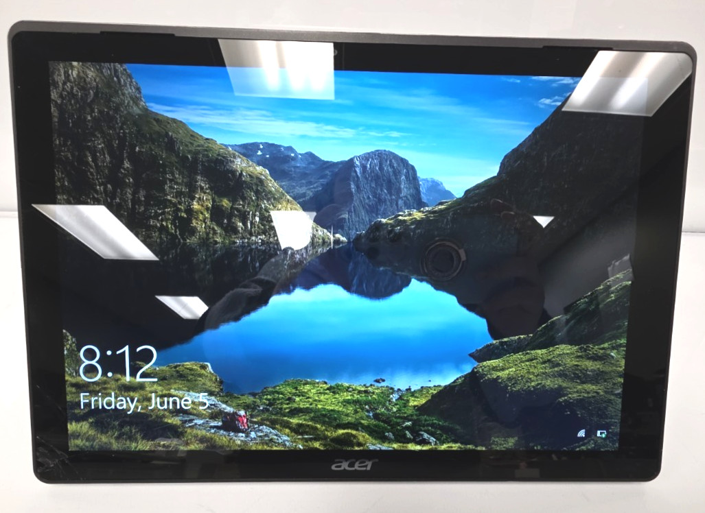 Acer Switch Alpha 12| Intel Core i3-6100U| 4GB RAM| 128GB SSD| Win 10 Pro| CS gallery
