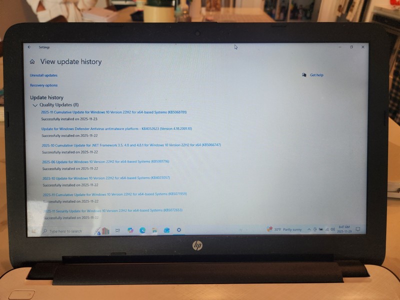 15.5" HP Notebook 15-r254tu Intel Pentium N3700 1.60GHz 4GB DDR3 932 GB Win10Pro gallery