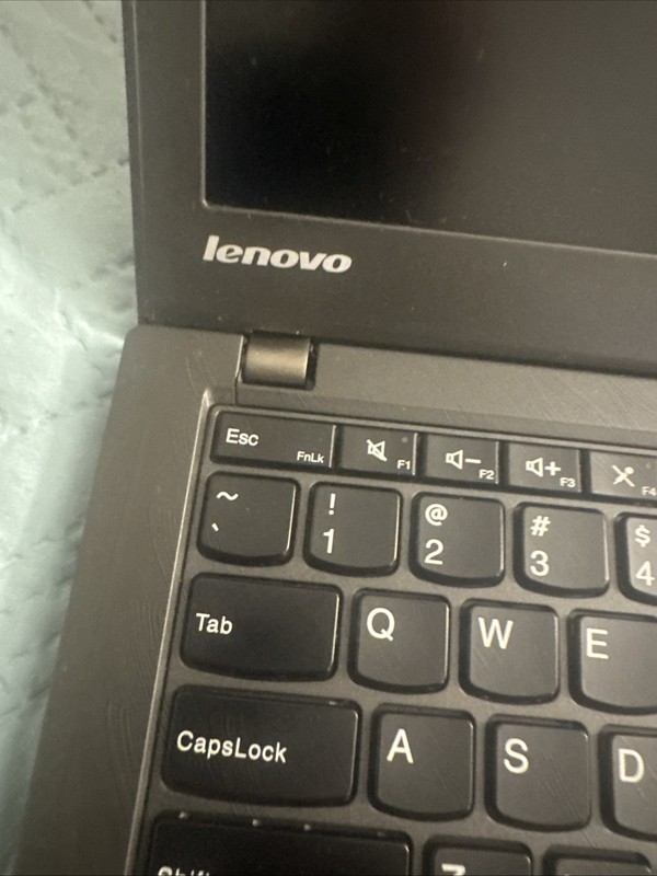 lenovo thinkpad x240 i5 Works But Is A Little Glitchy The Screen gallery