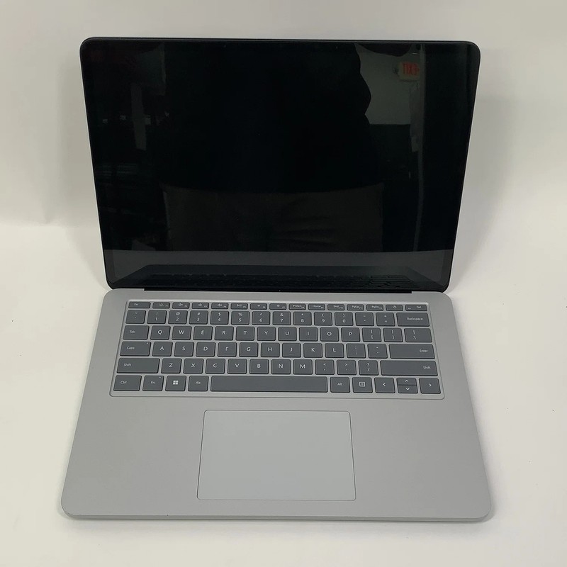 Microsoft Surface Laptop Studio 1 1964 14.4" i5-11300H 3.1GHz 16GB RAM 256GB SSD gallery