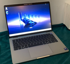 Dell Pro 14 Plus 2-in-1, 14″ FHD+ Core Ultra 7, 32GB RAM, 512GB SSD