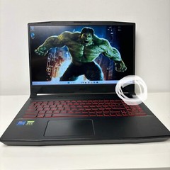 MSI Katana GF66 11UC-235CA 15.6″ Laptop