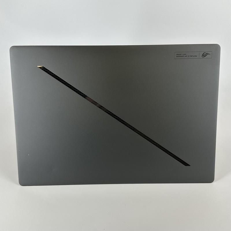 Asus ROG Zephyrus G16 GU605 240Hz QHD+ 2.9GHz Ultra 9 285H 32GB 2TB SSD RTX 5080 gallery