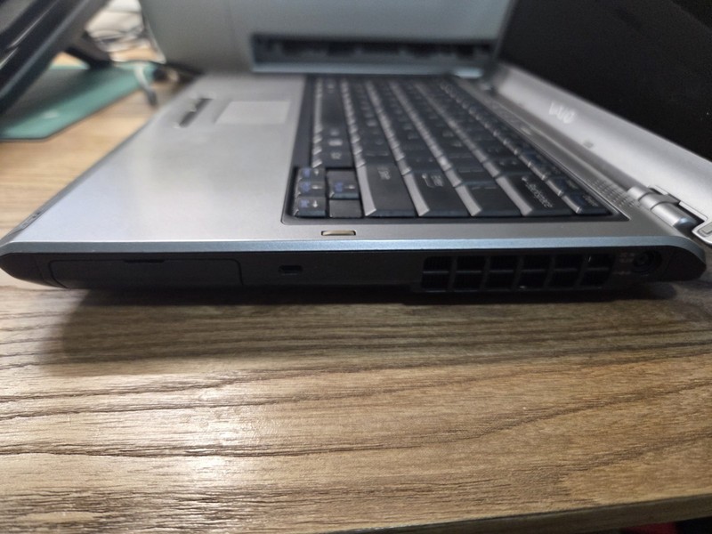 Sony Vaio Vgn-S480P Intel Pentium M 1.86ghz 2gb Ddr 2 Memory 128gb Ssd gallery