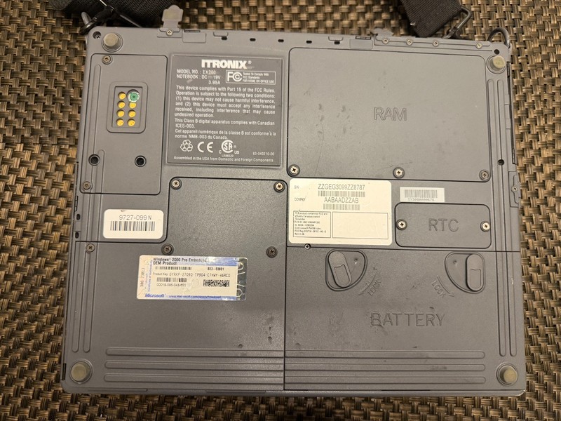 🖥️ Itronix GoBook II Celeron @1.8MHz, 1GB RAM w/AC adapter for PARTS OR REPAIR gallery