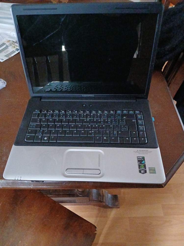 Compaq Presario CQ61 15.6" Laptop AMD Sempron M120 2GB 250GB HDD No OS H1959