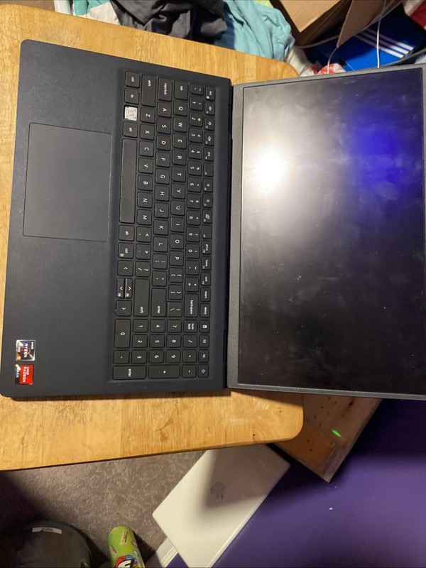 DELL 15 DC15255 Laptop 8gb RAM 512gb SSD gallery