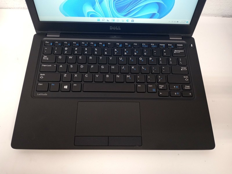 Dell Latitude 5280 12.5" Intel Core I3-7100U 2.40GHz 4GB DDR4 500GB HDD Win11 gallery