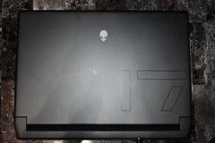 Alienware m17 R5 AMD Ryzen(TM) 9 6900HX AMD Radeon(TM) RX 6850M XT 12GB 16GB RAM