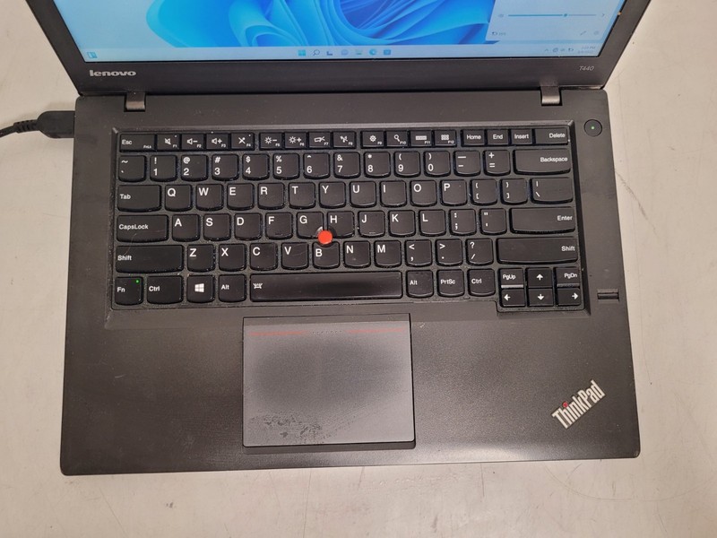 Lenovo ThinkPad T440 14" i5-4299u 1.6ghz 12gb ram 128gb ssd w11p PC02ASF5 gallery