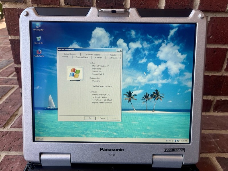 Panasonic Toughbook CF-31 MK1 Core i5 @2.40GHz 4GB 500GB HHD Win XP Rugged DVD gallery