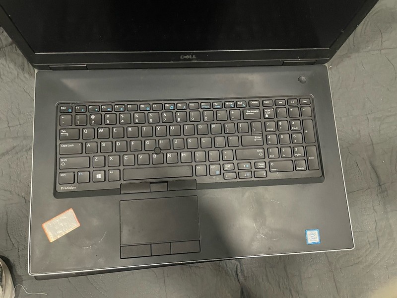 Dell Precision 7730 17.3” i7-8750H 32GB 512GB NVMe Quadro P3200 6GB Win10 Pro gallery