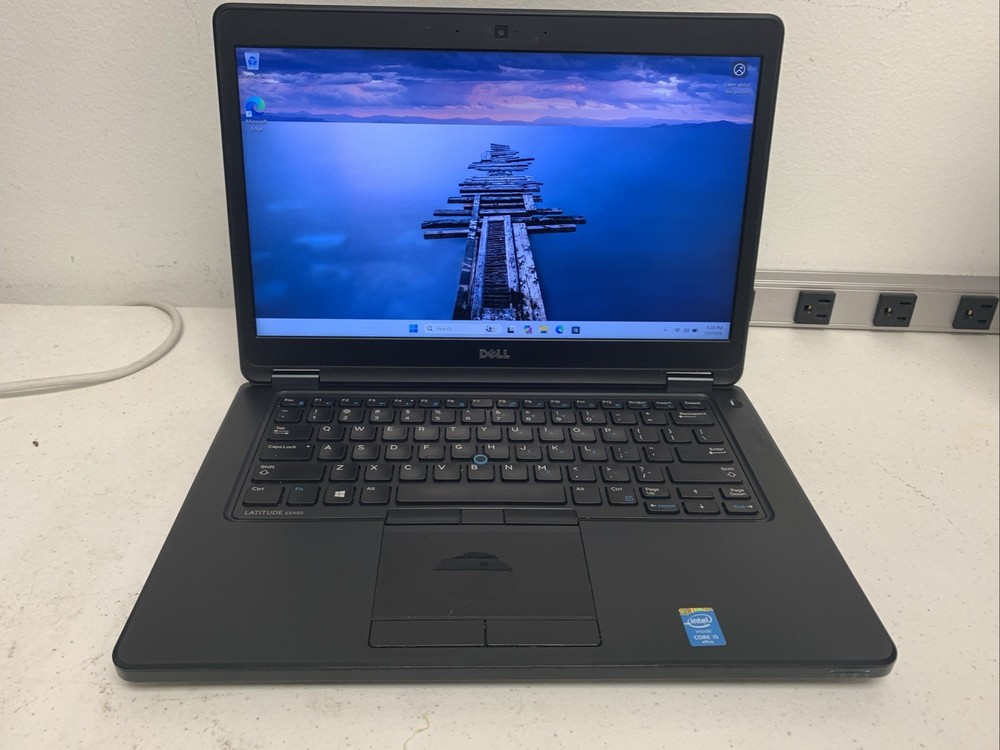 Dell Latitude E5450/Intel i5-5300U /8GB RAM /256 GB SSD /Windows 11 + Chrger