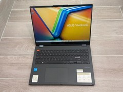 Asus Vivobook S 16 Flip Touch Laptop Core i5-1335U 8GB RAM 512GB NVMe SSD Win-11
