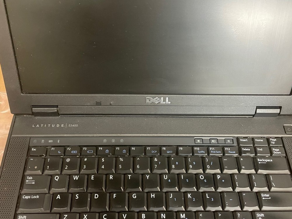 DELL LATITUDE E5400 14.1" LAPTOP 120GB T7250 PROC. 2GB MEMORY