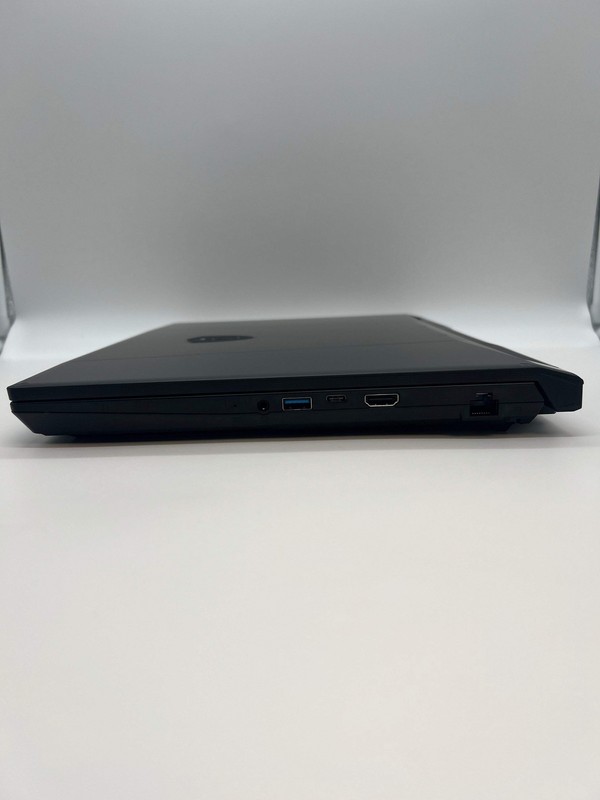 MSI Katana 15 HX B14WGK 15" Core i9 32GB RAM 1TB RTX 5070 Black gallery
