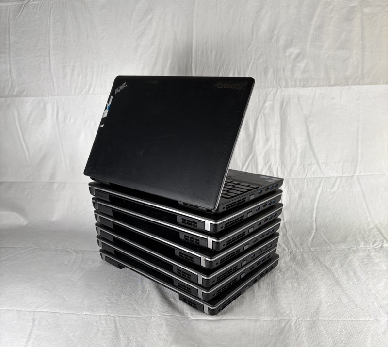 LOT OF 7 LENOVO THINKPAD E530 Laptop w/ Core i3 2.20 GHZ No HD/Battery Untested gallery