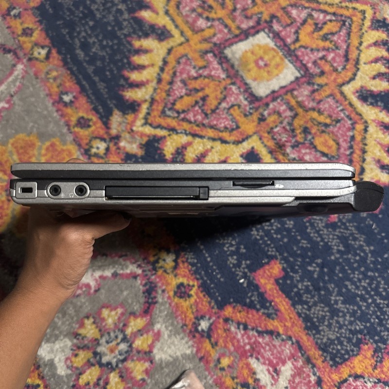 Dell Latitude D420 12.1" Intel Core Duo 1.20GHz -UNTESTED gallery