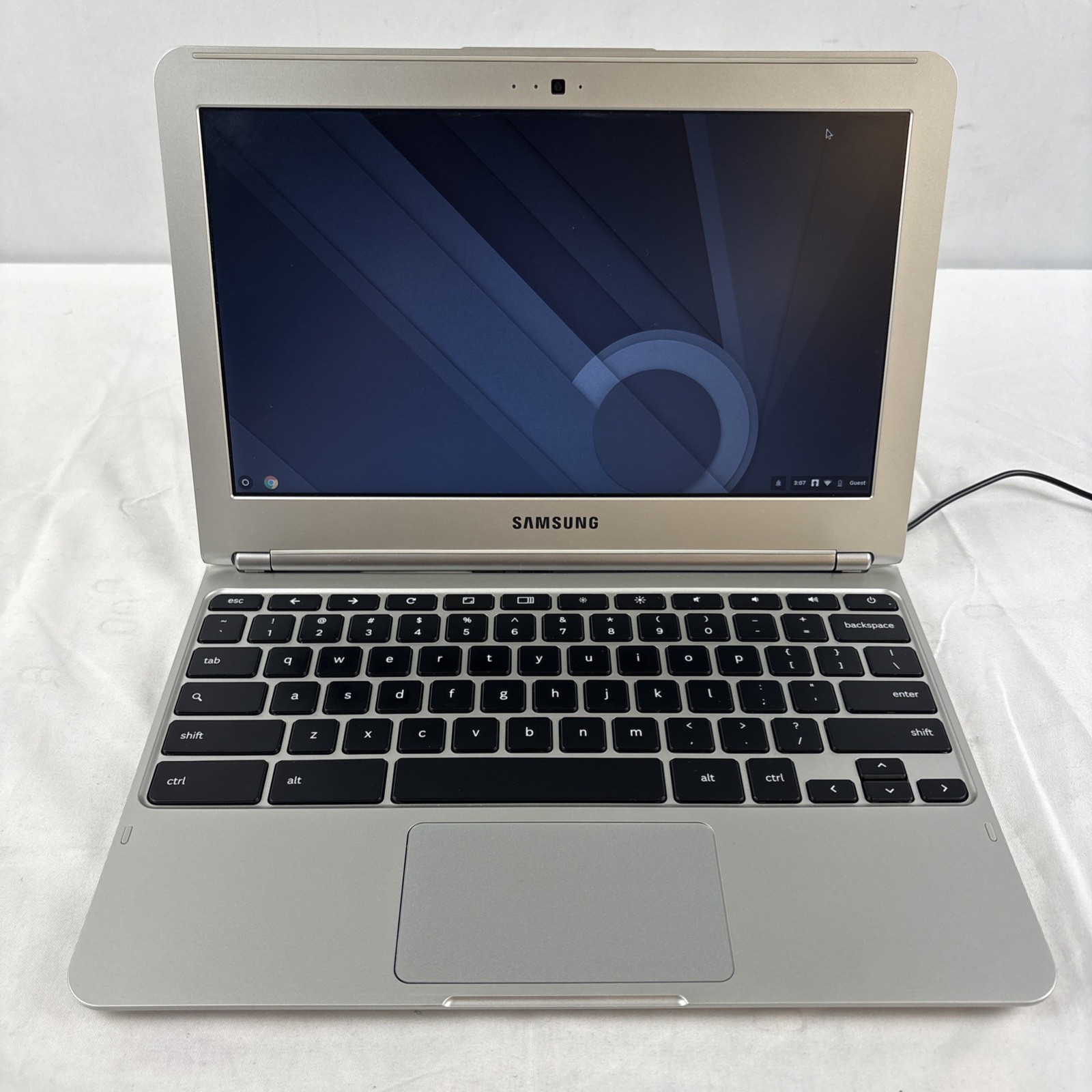 Samsung Chromebook XE303C12 Exynos Silver Series 3 1000MB w/ Charger gallery