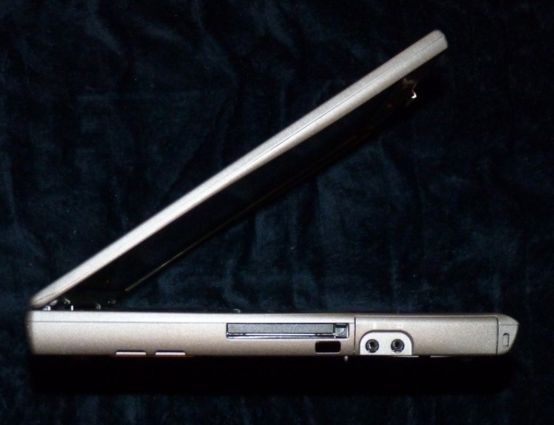 COMPLETE Dell Latitude D600 14" 1.40GHz/64GB SSD/1GB/Serial/Parallel/ATI GPU/XP gallery
