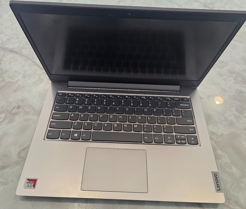 Lenovo Ideapad Slim 1-14AST-05 AMD A6-9220e RADEON R4 4GB RAM 64GB SSD gallery