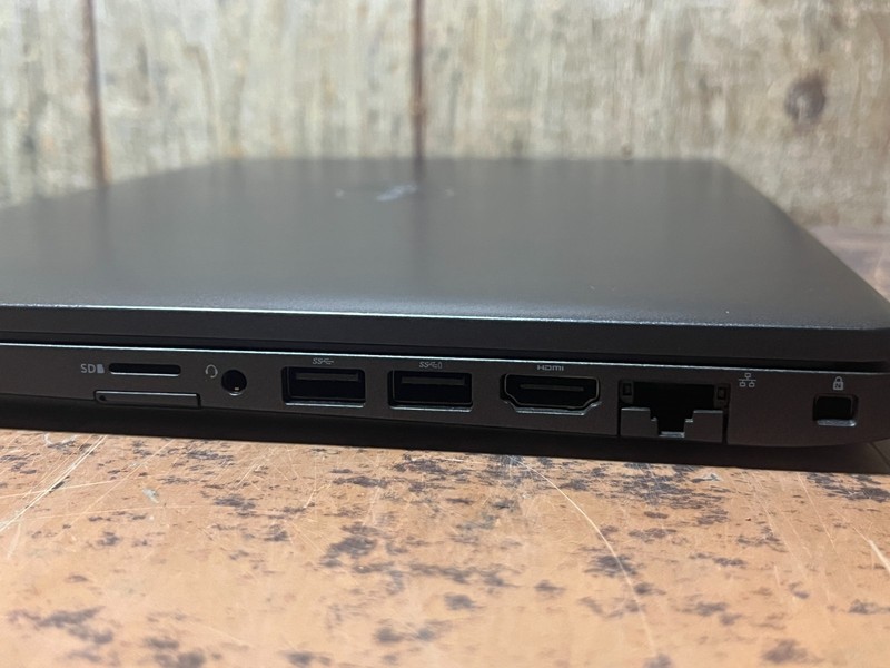 Dell Latitude 5400 14" FHD Win 11 Pro Laptop i5-8265u 8GB 256GB USB-C Backlit KB gallery