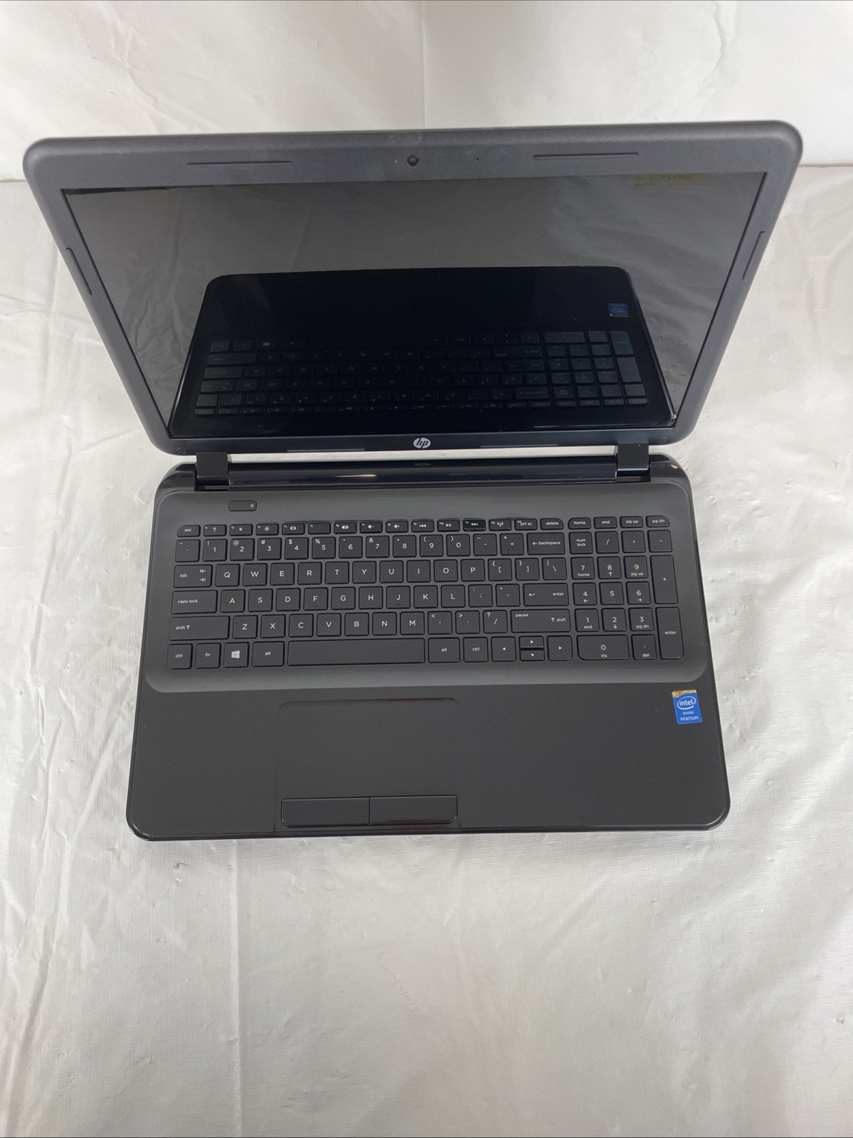 HP 15 Notebook PC Pentium N3530 @ 2.16GHz 4 GB NO HDD NO OS - READ gallery