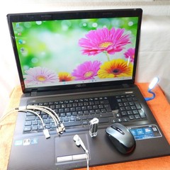 Asus K93 18″ FULLHD Cinema Monster l 20GB RAM NEW l 2TB HDD SSD Windows 11 i7
