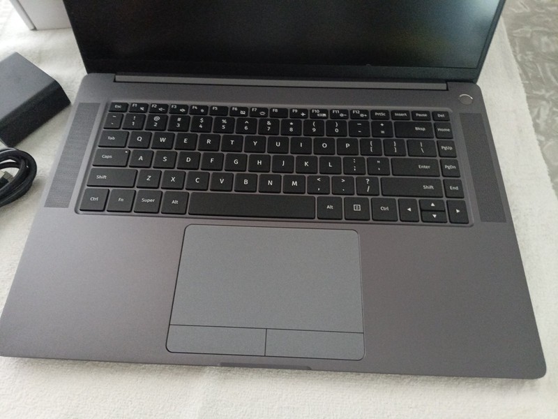 System76 Pangolin Laptop 16″, AMD Ryzen 9-8945HS, 32GB RAM, 1TB SSD, Mint Cond!! gallery