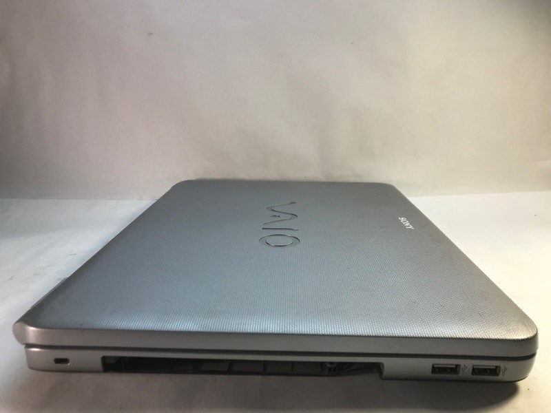 Sony VAIO PCG-7Z1L NR Series 15" Intel Centrino Duo 1Gb RAM-BOOTS TO BIOS -MZ gallery