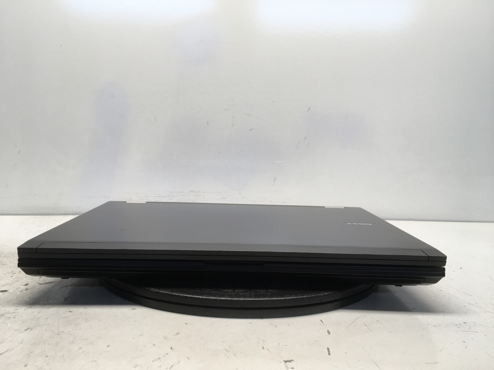 Dell Latitude E6500 Intel Core 2 Duo P8400 2.26GHz 2 GB NO HDD No Batt gallery