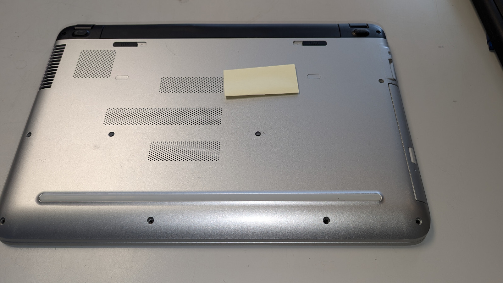 HP Pavilion 17 Notebook i5-5200U (no charging cable) gallery
