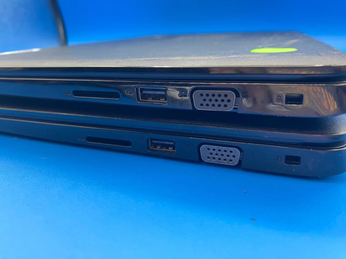 Lot of 2 Dell Latitude 3500 i5-8265U 8GB RAM ALL POST For Parts gallery