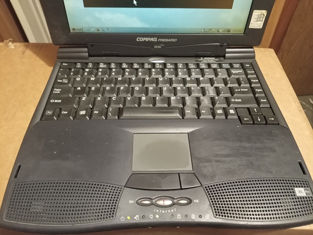 Vintage Compaq Presario 1230 Laptop