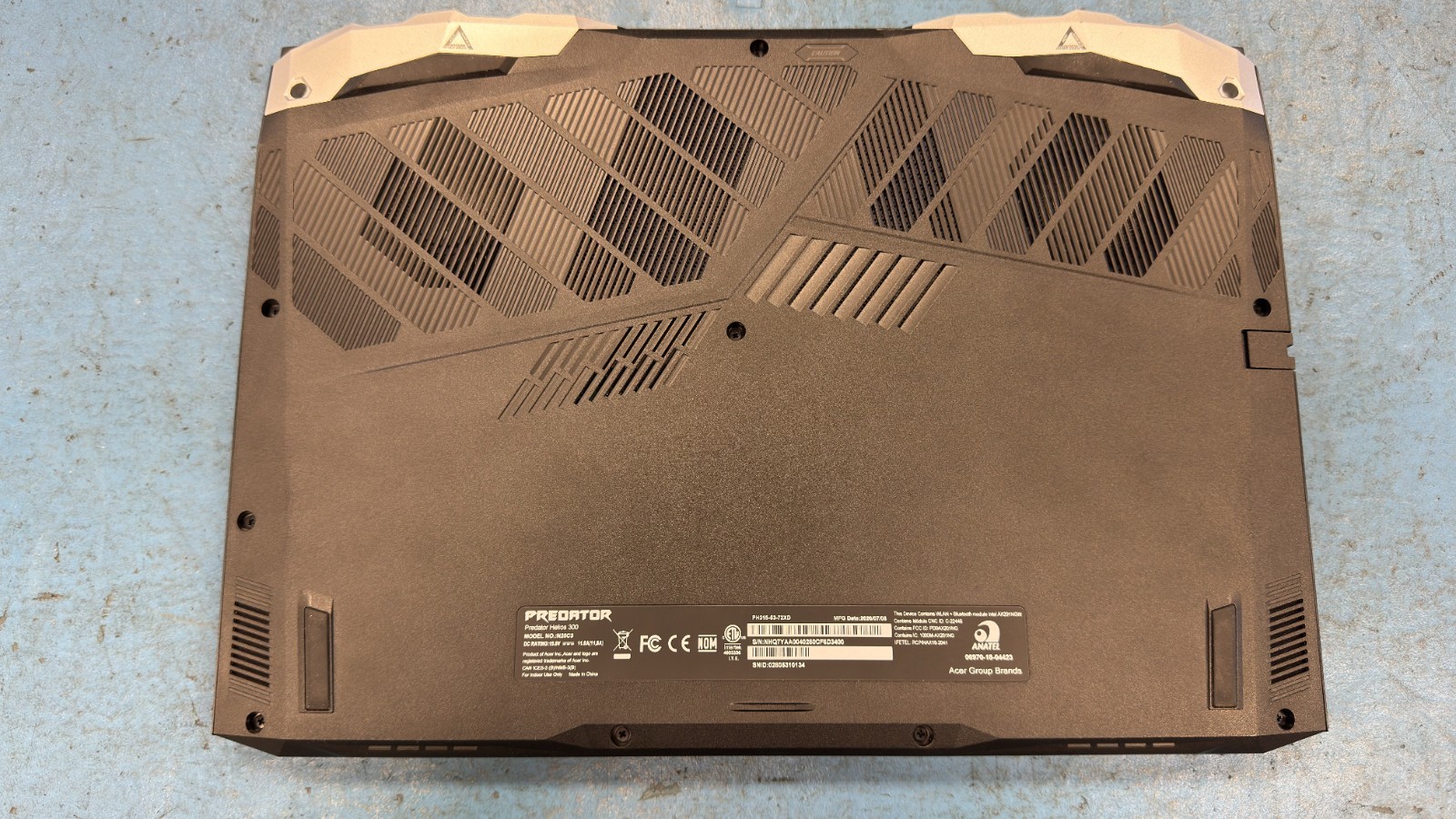 Acer Predator Helios 300 NHQ7YAA00402280CF6D3400 (Grade B) gallery