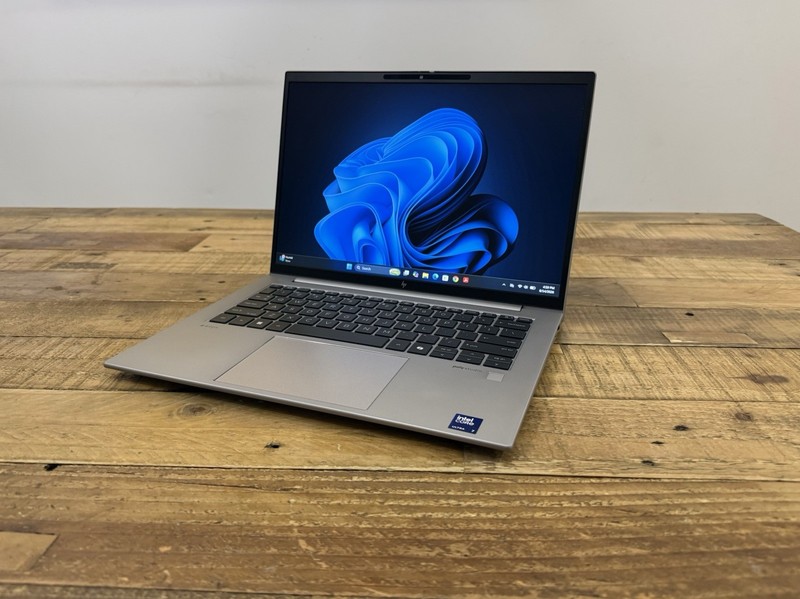 HP ZBook Firefly 14 inch G11 Mobile Workstation Ultra 7 155U 32GB 1TB NVMe W11P gallery