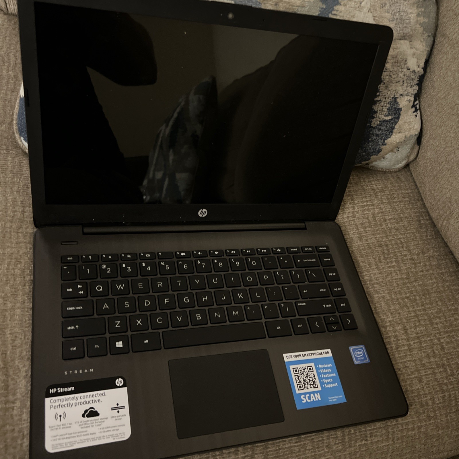HP Stream 14-cb163wm Laptop 14" Intel (for parts) gallery