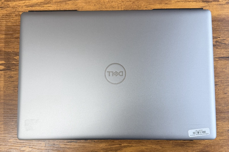 Dell Precision 7560 Intel(R) Core(TM) i9-11950H 32 GB RAM 1 TB SSD 15.6" gallery