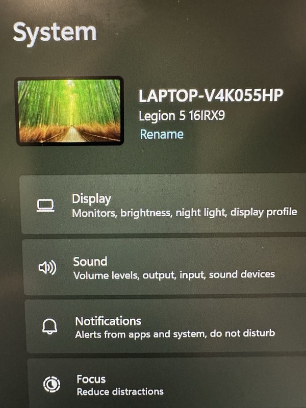 Lenovo Legion 5 16IRX9 16" i9-14900HX 32GB 954GB SSD RTX 4060 W11P gallery