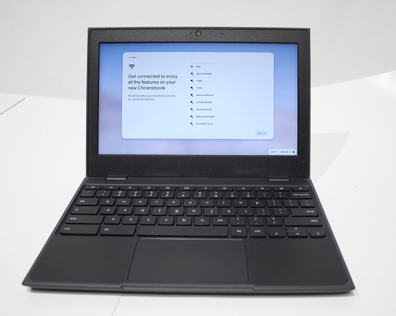 LENOVO 82CD0000US 100e Chromebook 2nd Gen 11.6" HD A4-9120C 1.6GHz gallery