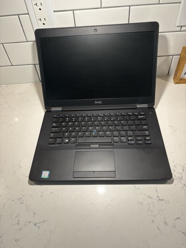 Dell Latitude E7470 14" (256GB SSD, Intel Core i5-6300U, 2.4GHz, 8GB RAM) Laptop gallery