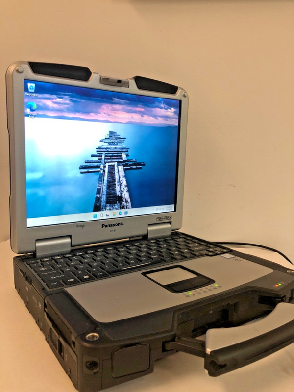 Panasonic Toughbook CF-31 MK6, TOUCH 1TB SSD, i5-7300U, 2.60GHz 16GB GPS 400 H gallery